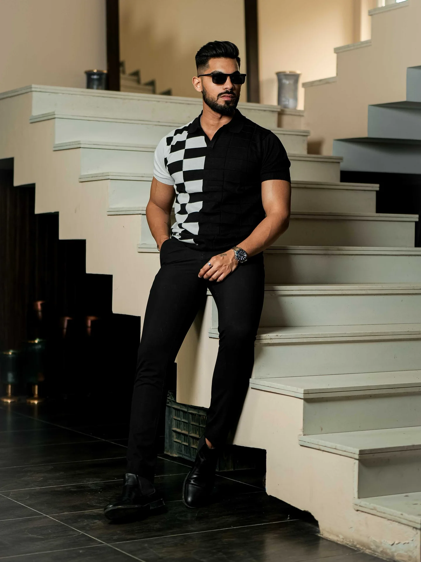 Black cotton half sleeve premium t shirt - Image 2